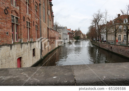 Belgium Bruges Peerden Bridge Belgium Bruges Peerden Bridge 65109386