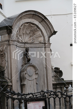 The Manneken Pis in Brussels 65109627