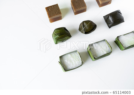 Malaysian food. chocolate jelly, kuih koci, and Malaysian food. chocolate jelly, kuih koci, and 65114003