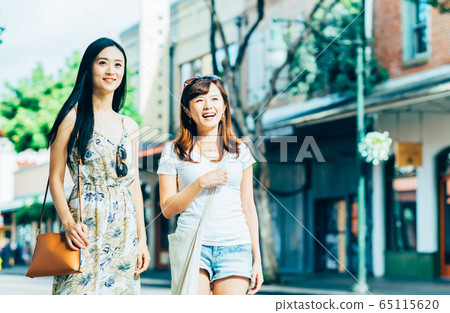 Women's journey 65115620