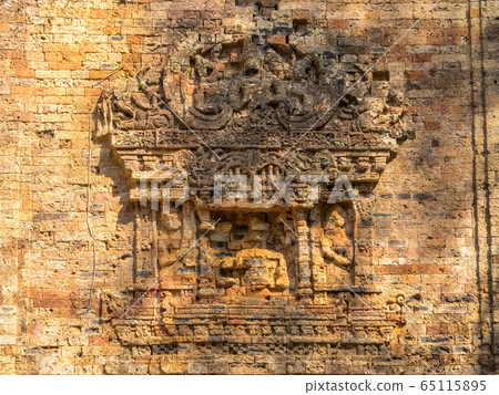 Flying palace - Sambor Prei Kuk 65115895