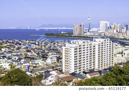 Beautiful streets of Fukuoka 65119177