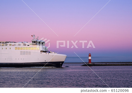 Mole and ferryboat on shore of the Baltic Sea in Mole and ferryboat on shore of the Baltic Sea in 65120096