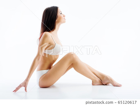 Beautiful woman with perfect figure Beautiful woman with perfect figure 65120617