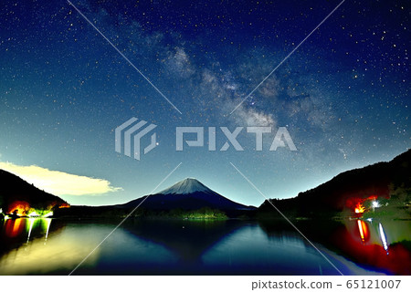 Milky Way and Mt. Fuji from Lake Shoji Milky Way and Mt. Fuji from Lake Shoji 65121007