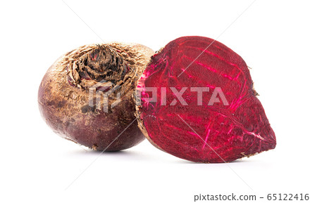 Fresh natural beetroots isolated on white background Fresh natural beetroots isolated on white background 65122416