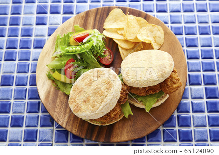 Fried chicken sandwich 65124090