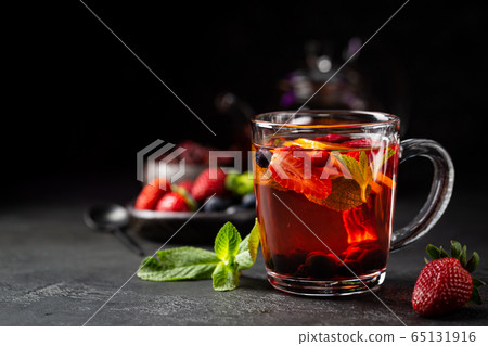 Fruit red tea with berries 65131916