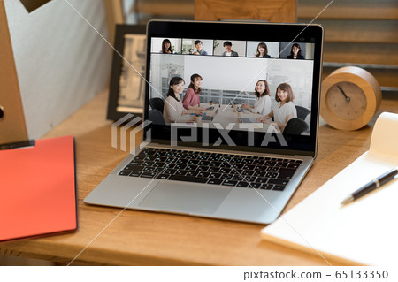 Business woman, online meeting 65133350