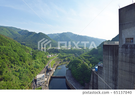 沿著Watarase峽谷鐵路旅行：草木湖/草木水壩 65137840