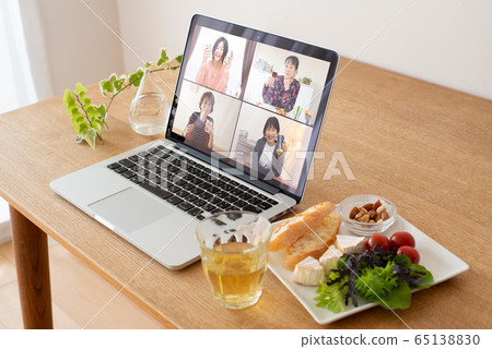 Online girls' association 65138830