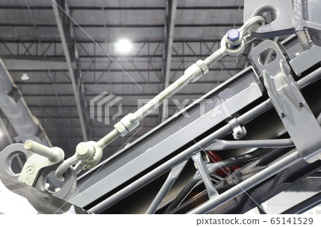 eye bolt and shackle for load sling in heavy duty 65141529