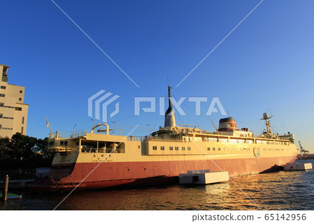 Seikan liaison ship Yoseishimaru 65142956