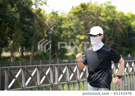 戴著面具跑 戴著面具跑 65142976