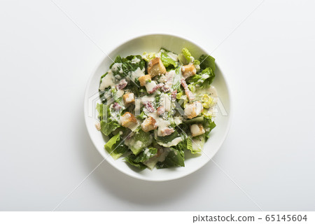 Caesar salad  65145604