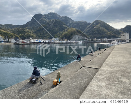 Shizuura Fishing Port Numazu 65146419