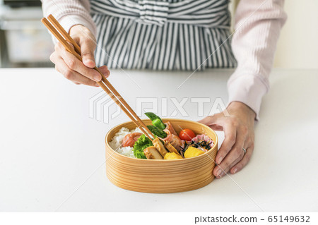 Scene to make lunch Scene to make lunch 65149632