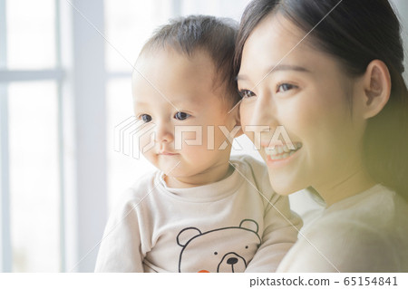 Young women and toddlers raising children Young women and toddlers raising children 65154841