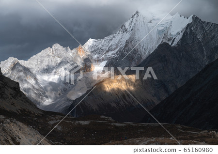 Aeview of Yading nature reserve in overcast day 65160980