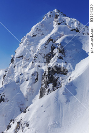 Mt. Hokendake in winter 65164129