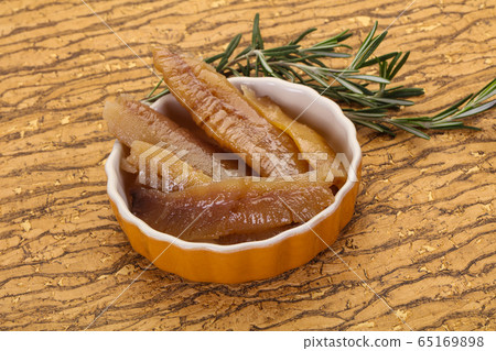 Pickled herring caviar 65169898