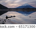 一月從昭二湖升起的富士山 65171300