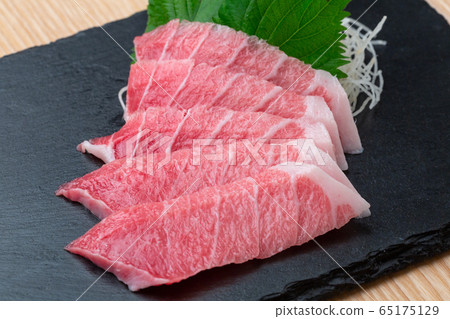 Large Toro sashimi 65175129