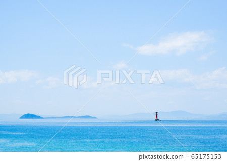 Seto Inland Sea in early summer 65175153