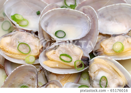 Sake Steamed Clam  65176016