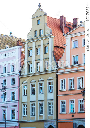 colorful buildings of Wroclaw colorful buildings of Wroclaw 65176814