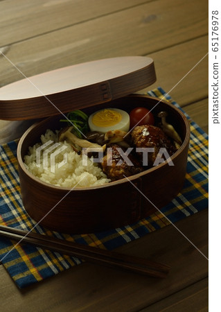 Hamburger bag lunch 65176978