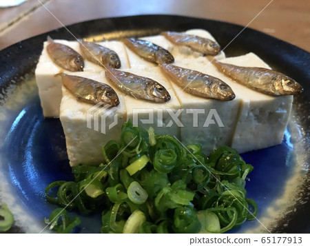 Tofu Fish dish 65177913