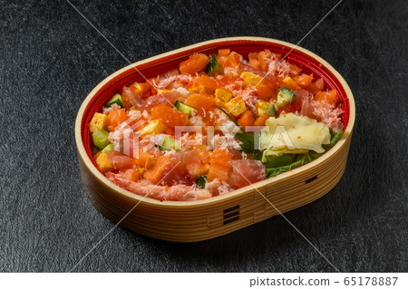 Chirashizushi是一種壽司 Chirashizushi是一種壽司 65178887