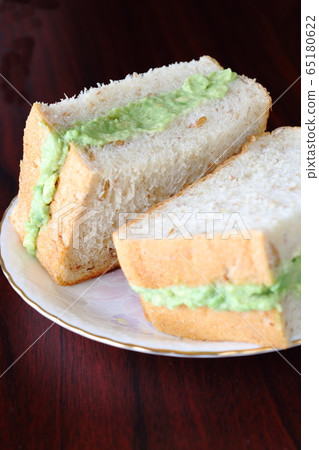 鱷梨三明治 65180622