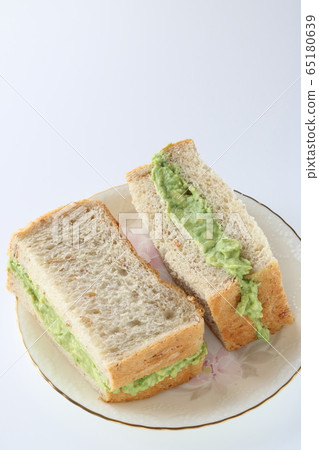 鱷梨三明治 65180639