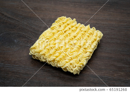 Instant noodle noodles 65191268