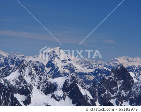 Superb view Mont Blanc mountains Superb view Mont Blanc mountains 65192979