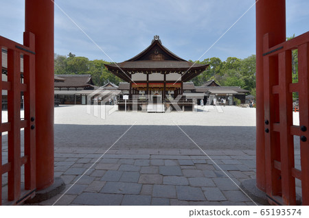 下鴨神社從大門俯瞰舞廳 65193574