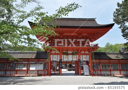 Shimogamo Shinto shrine gate Shimogamo Shinto shrine gate 65193575