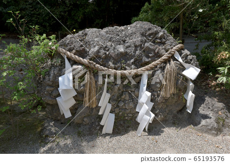 Shimogamo Shrine sandless stone 65193576