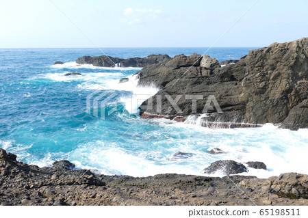 Fukui Prefecture Senigahama Echizen coast Shiofuki rock Fukui Prefecture Senigahama Echizen coast Shiofuki rock 65198511