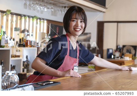 Staff, clerk, woman Staff, clerk, woman 65207993