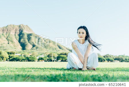 young woman young woman 65210641