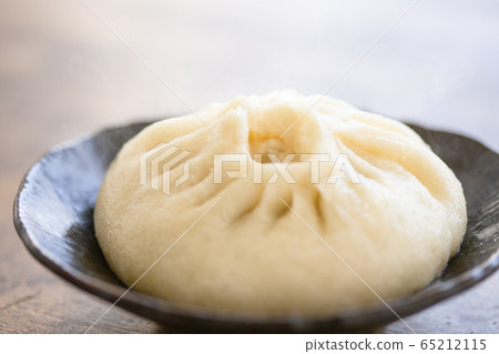 Chinese Manju 65212115