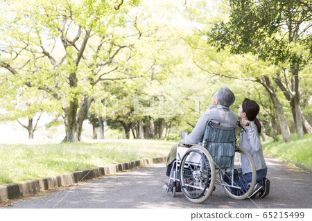Nursing image Fresh green park Nursing image Fresh green park 65215499