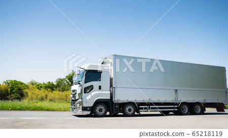 Large truck image 65218119