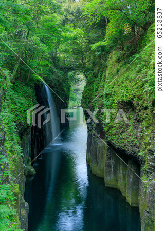 Takachiho Miyazaki_Manai Falls 65218837