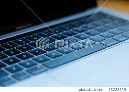 Laptop keyboard 65222519