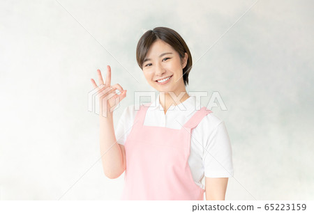 保姆和托兒所老師 保姆和托兒所老師 65223159