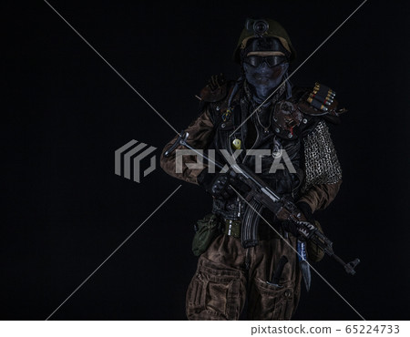 post apocalypse survivor with weapons. post apocalypse survivor with weapons. 65224733